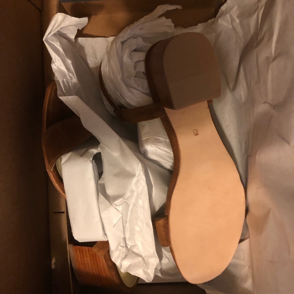 Nisolo Lucia block heel suede nutmeg sandal chunky - Picture 4 of 4